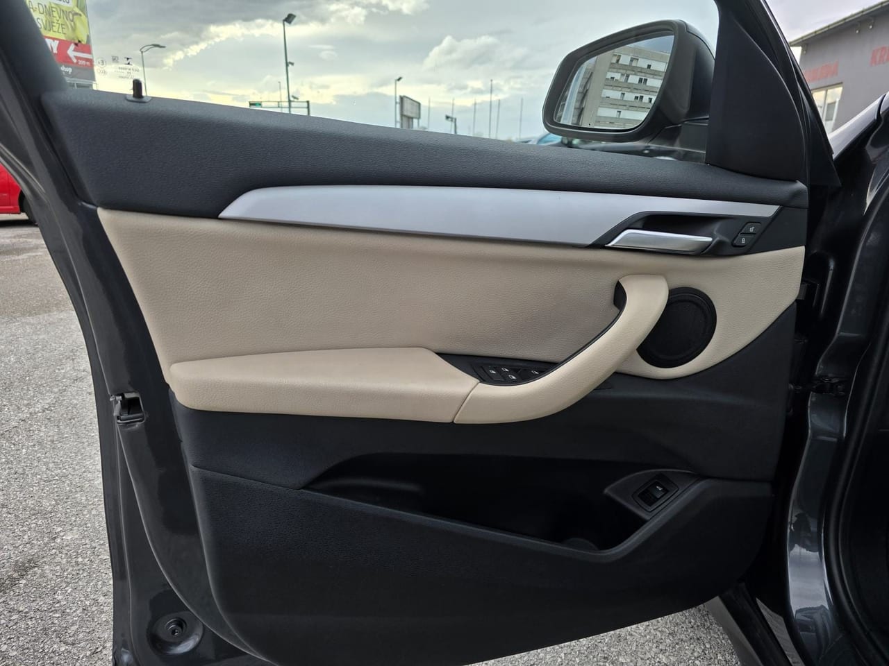 BMW X1 2.0D X-DRIVE * ODLIČNO STANJE * AUTOMATIK * 2020.GOD. * PDV * - 18