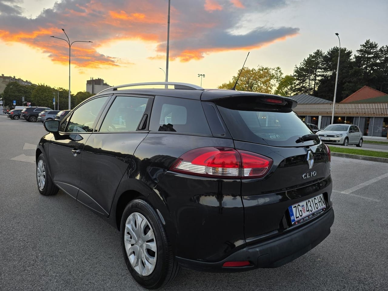 RENAULT CLIO 1.5 DCI * 2015.GODINA * REG.12./2026. * 3399€ * - 2