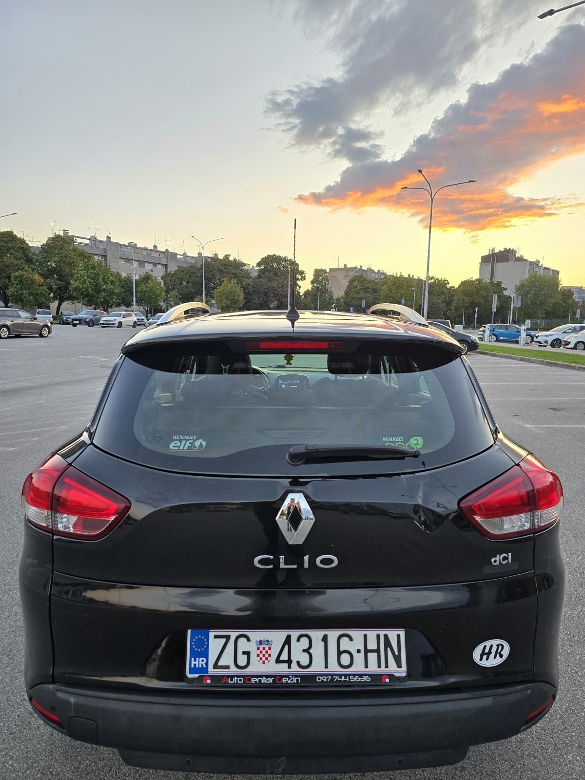 RENAULT CLIO 1.5 DCI * 2015.GODINA * REG.12./2026. * 3399€ * - 4