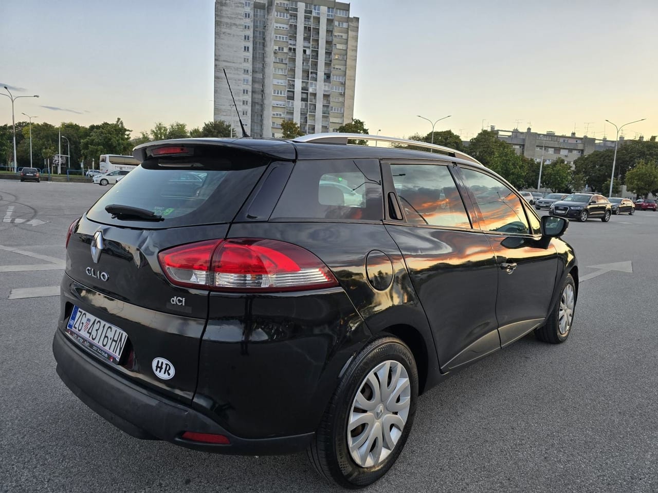 RENAULT CLIO 1.5 DCI * 2015.GODINA * REG.12./2026. * 3399€ * - 5