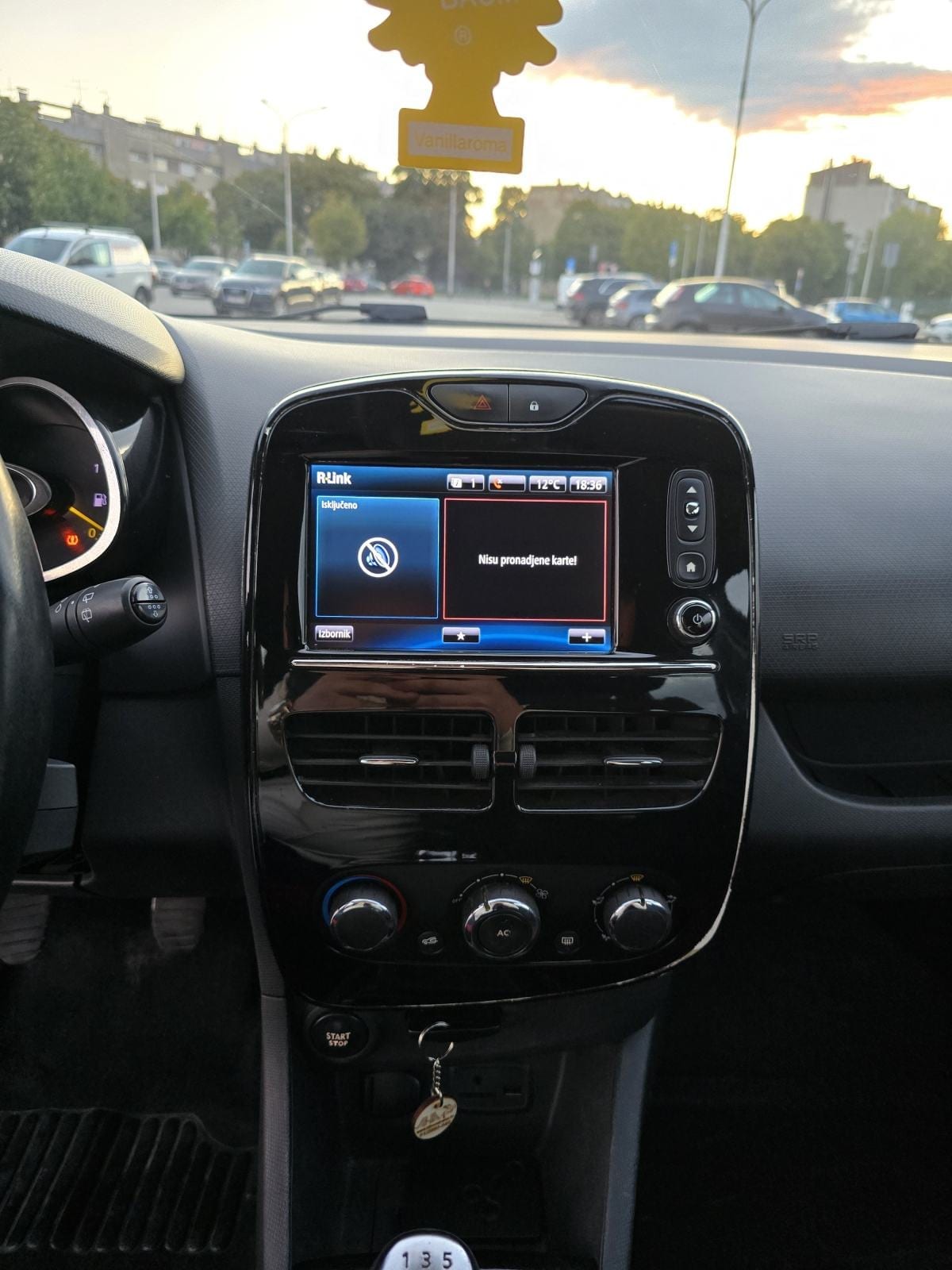 RENAULT CLIO 1.5 DCI * 2015.GODINA * REG.12./2026. * 3399€ * - 12