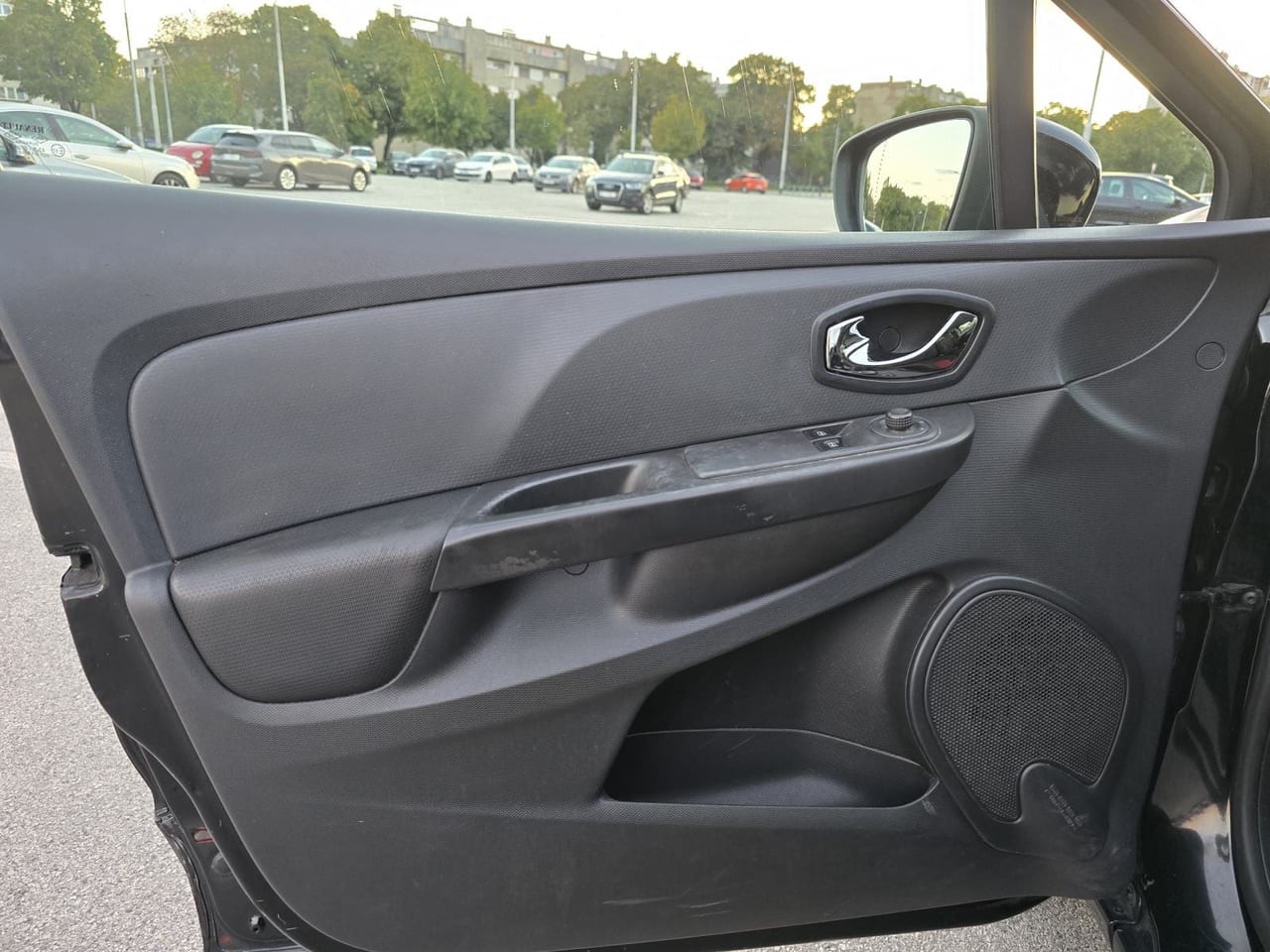 RENAULT CLIO 1.5 DCI * 2015.GODINA * REG.12./2026. * 3399€ * - 18