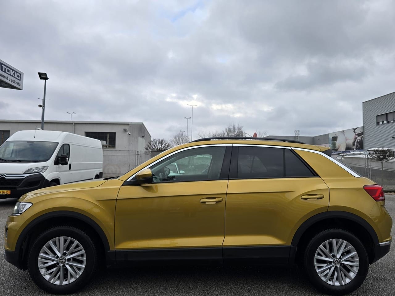 VW T-ROC 1.0 TSI * 99 000 KM * PRVI VLASNIK * ODLIČNO STANJE *