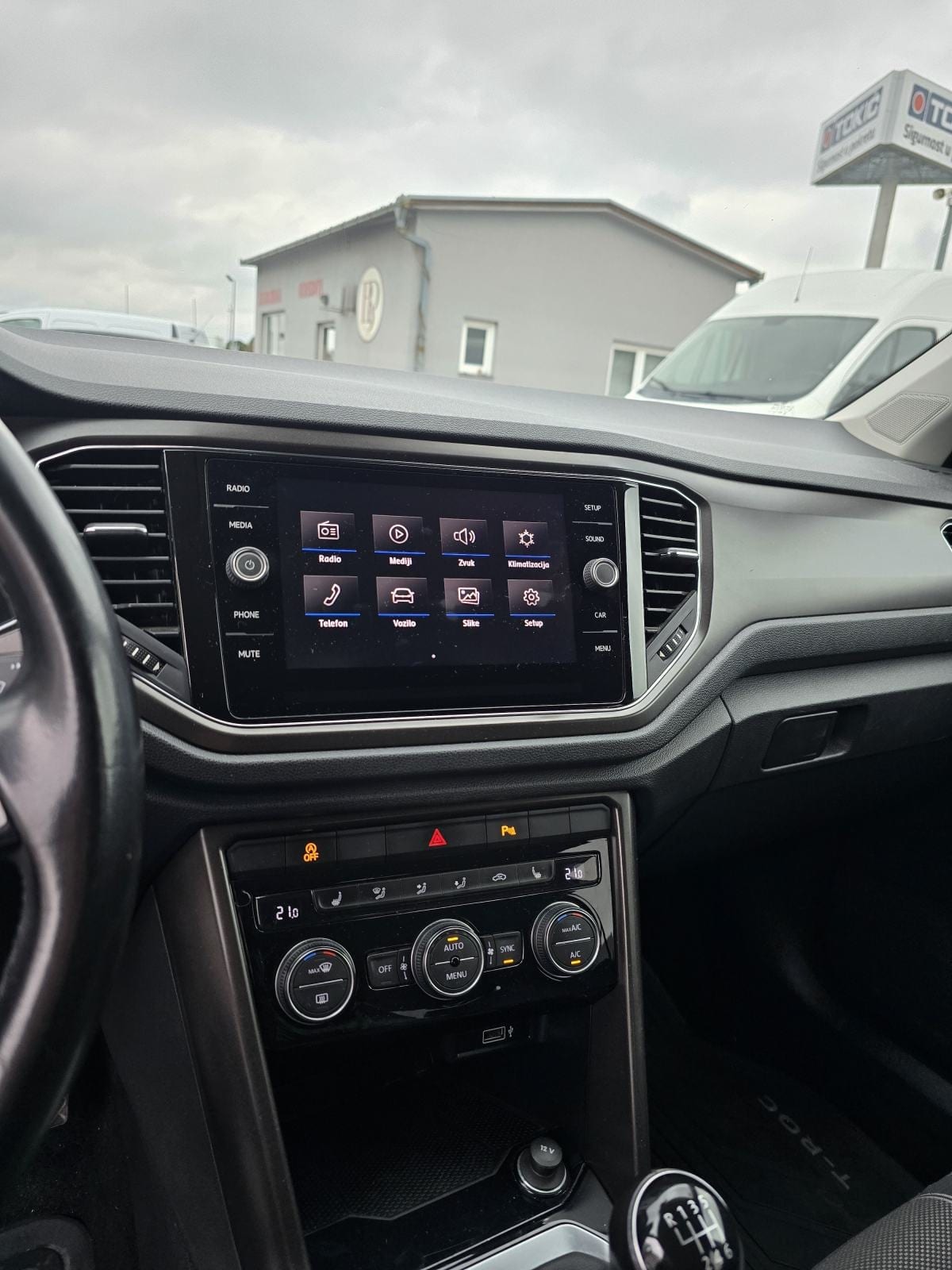 VW T-ROC 1.0 TSI * 99 000 KM * PRVI VLASNIK * ODLIČNO STANJE * - 12