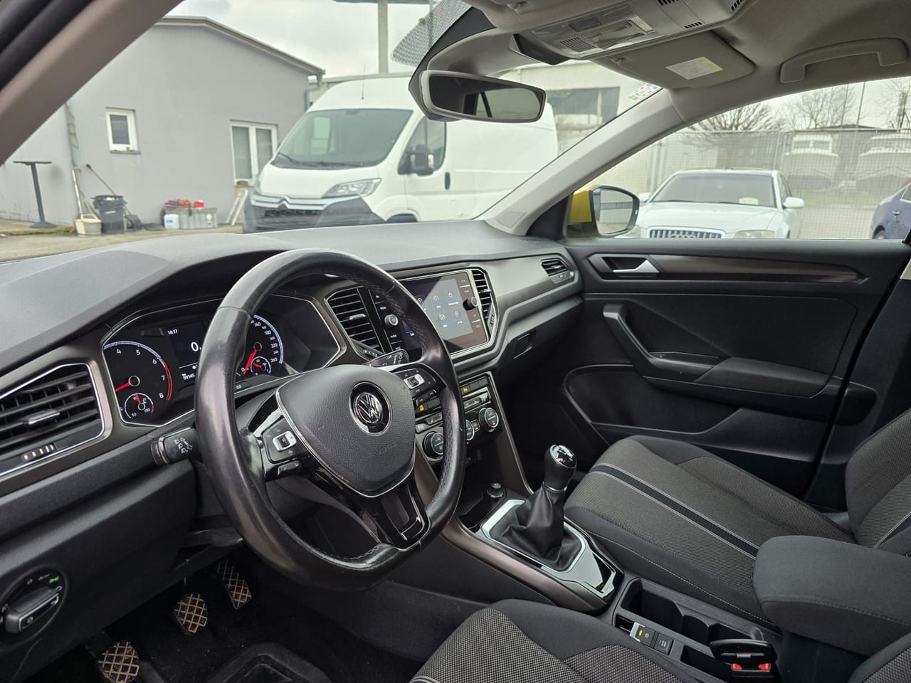 VW T-ROC 1.0 TSI * 99 000 KM * PRVI VLASNIK * ODLIČNO STANJE * - 14