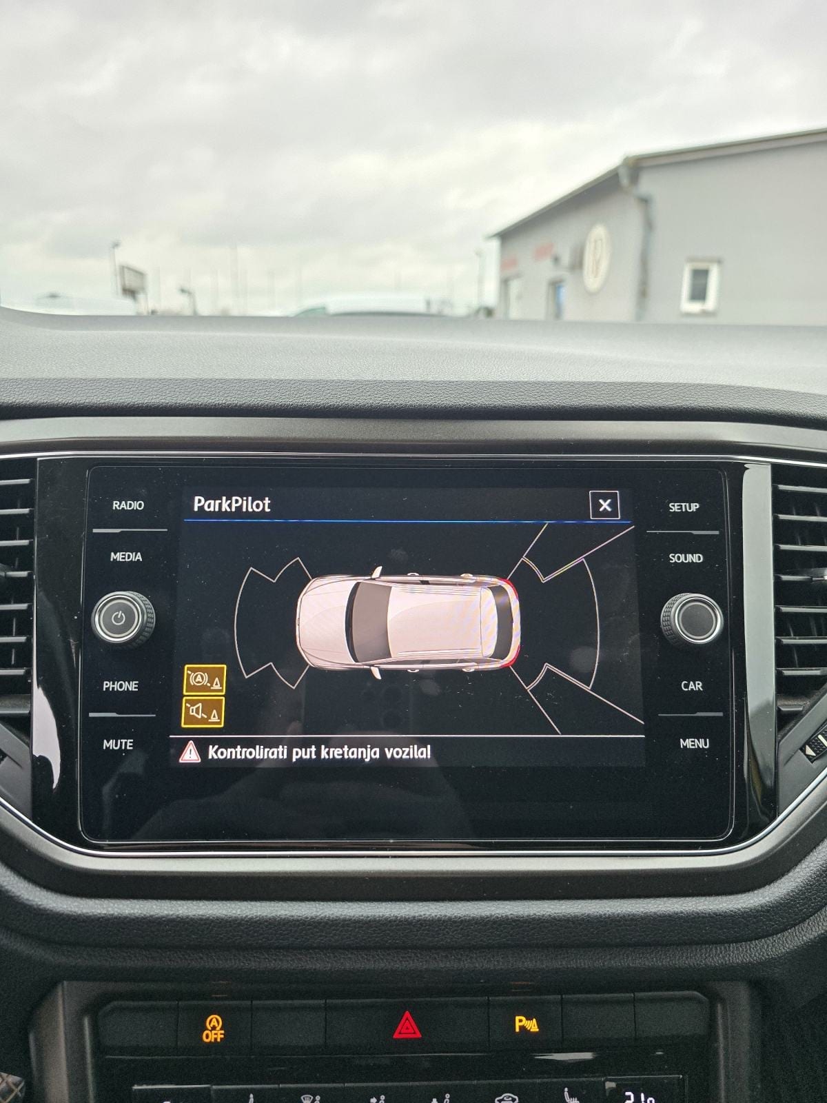 VW T-ROC 1.0 TSI * 99 000 KM * PRVI VLASNIK * ODLIČNO STANJE * - 16
