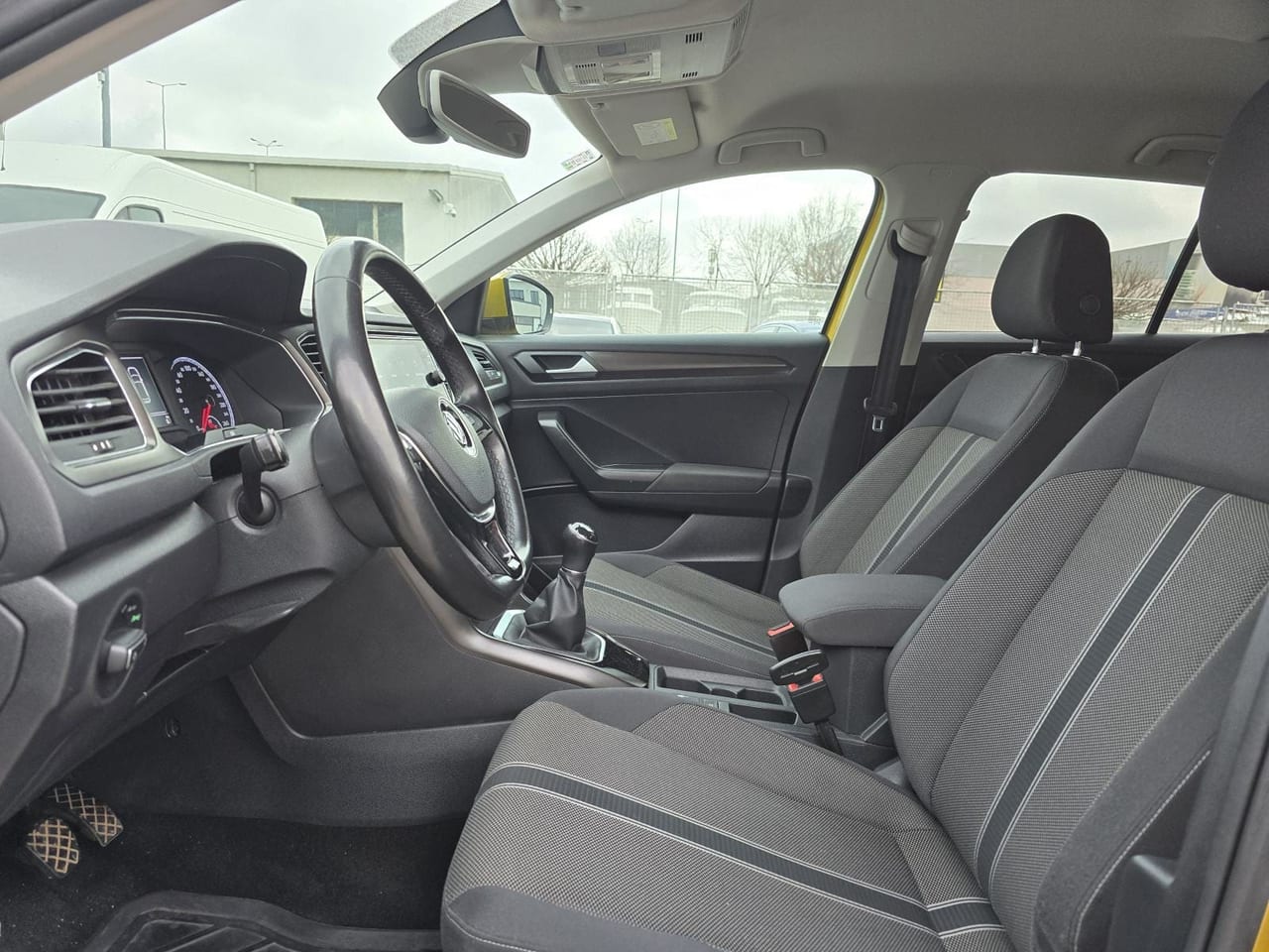 VW T-ROC 1.0 TSI * 99 000 KM * PRVI VLASNIK * ODLIČNO STANJE * - 17