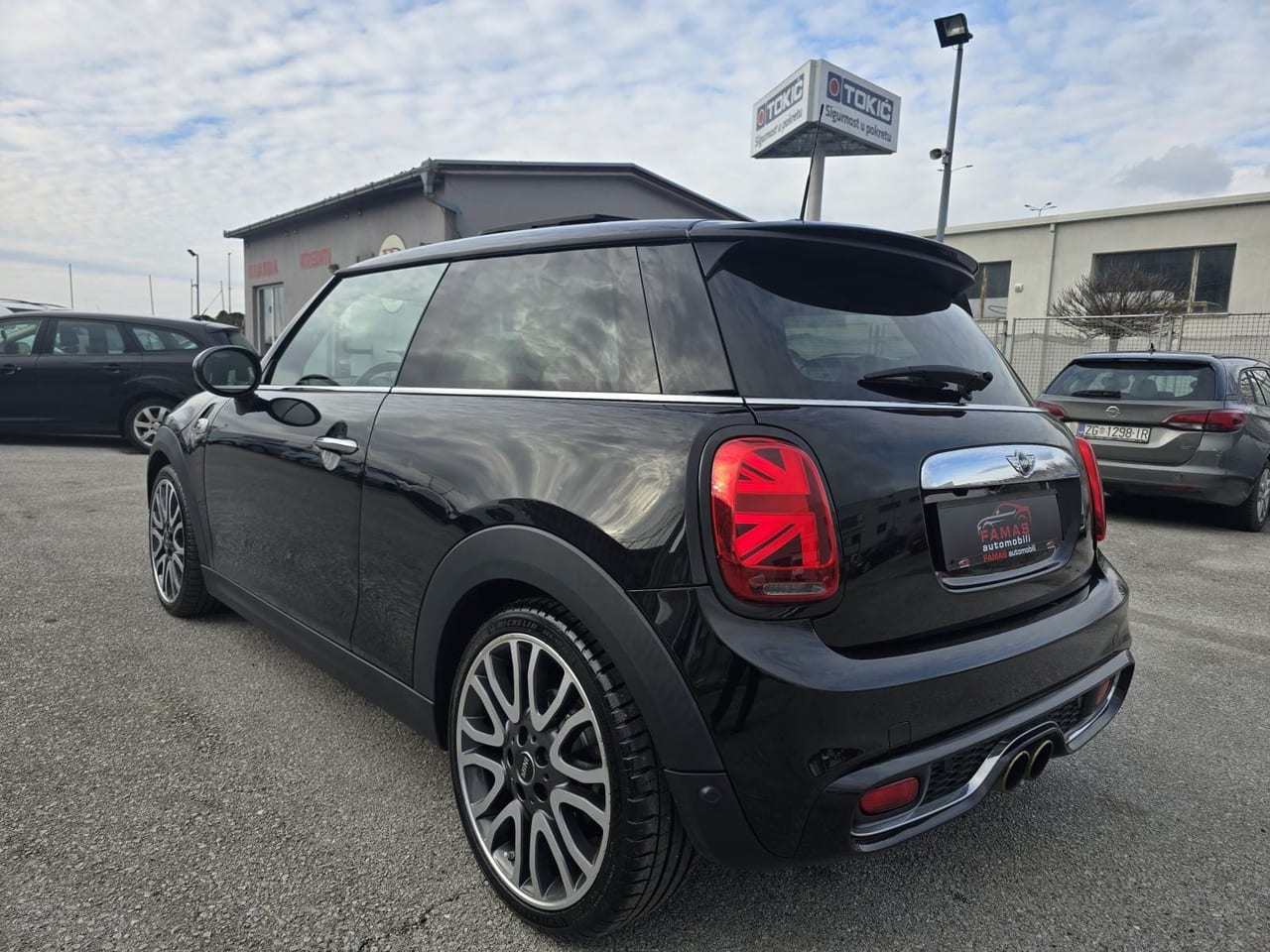 MINI COOPER S 2.0i * FULL OPREMA * ODLIČNO STANJE * REG.GODINU DANA * - 2
