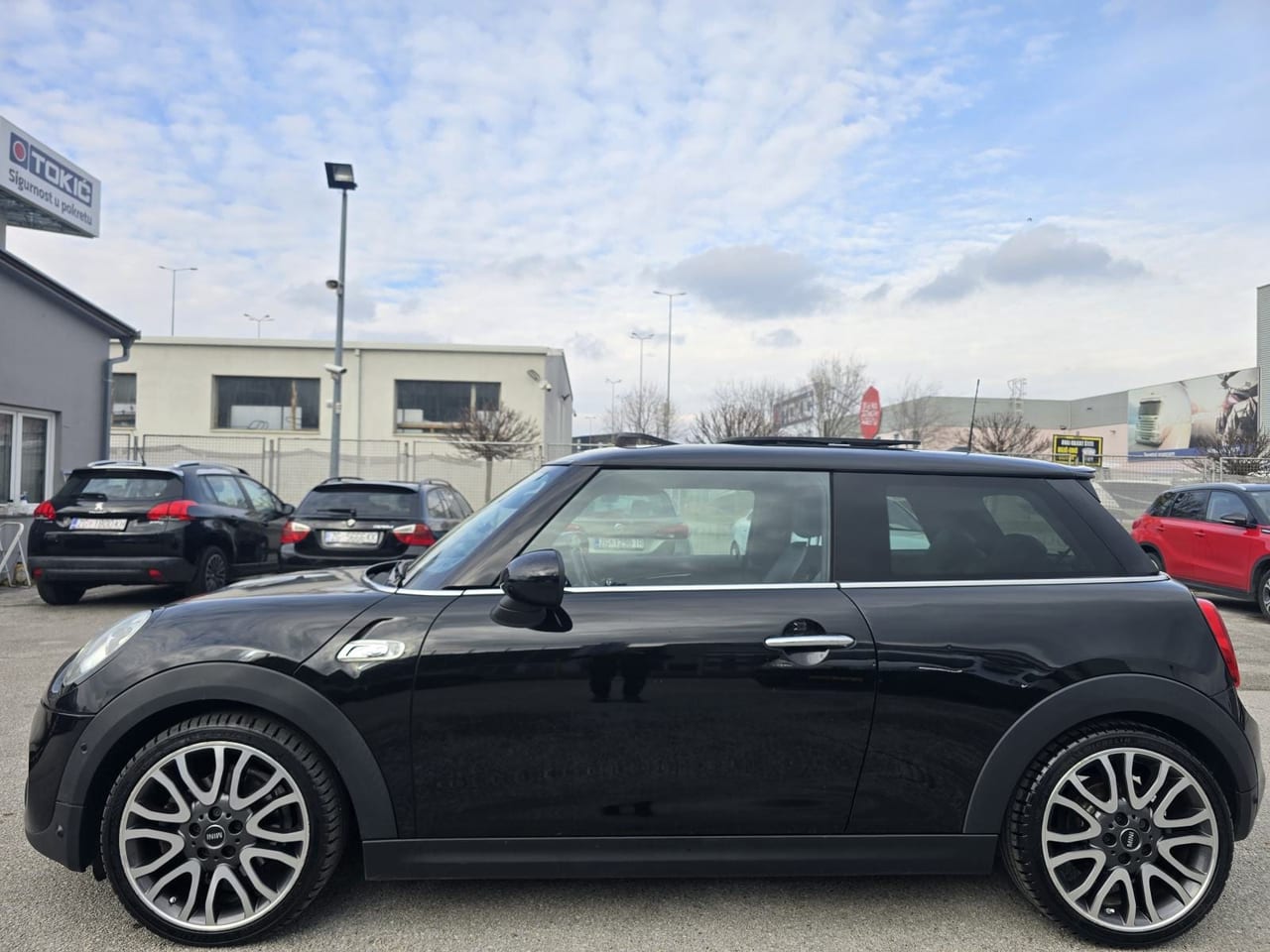 MINI COOPER S 2.0i * FULL OPREMA * ODLIČNO STANJE * REG.GODINU DANA * - 4