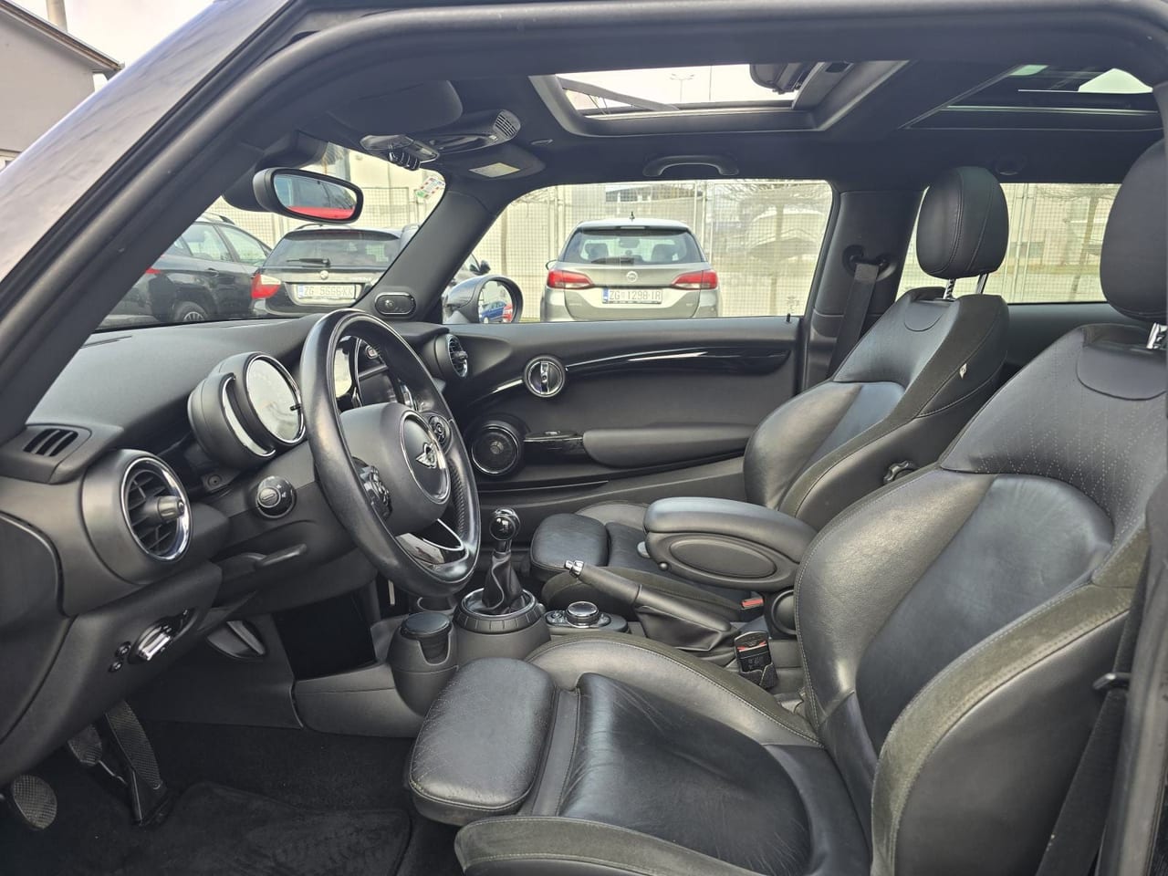 MINI COOPER S 2.0i * FULL OPREMA * ODLIČNO STANJE * REG.GODINU DANA * - 15