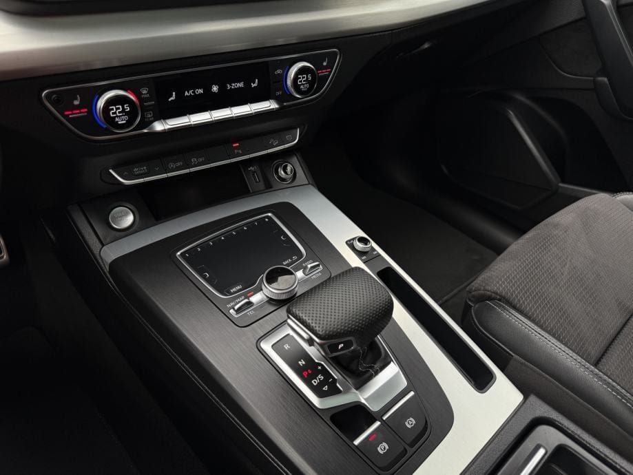 Audi Q5 2.0 TDI Quattro * 3X SLine * Panorama * Garancija 12mj.*, 2019 god. - 24