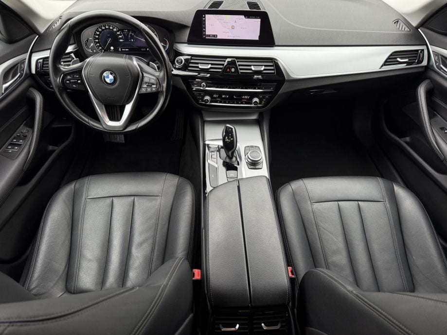 BMW serija 5 520d 2020g. Automatik *Executive* *Garancija 12 mjeseci*, 2020 god. - 16