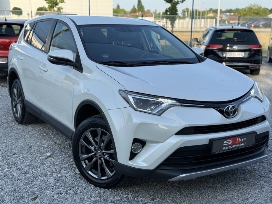 Toyota RAV4 2,0 *Premium* Garancija 12 mjeseci*, 2016 god.