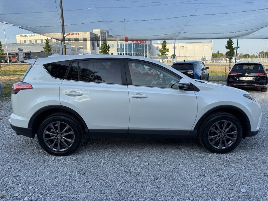 Toyota RAV4 2,0 *Premium* Garancija 12 mjeseci*, 2016 god.