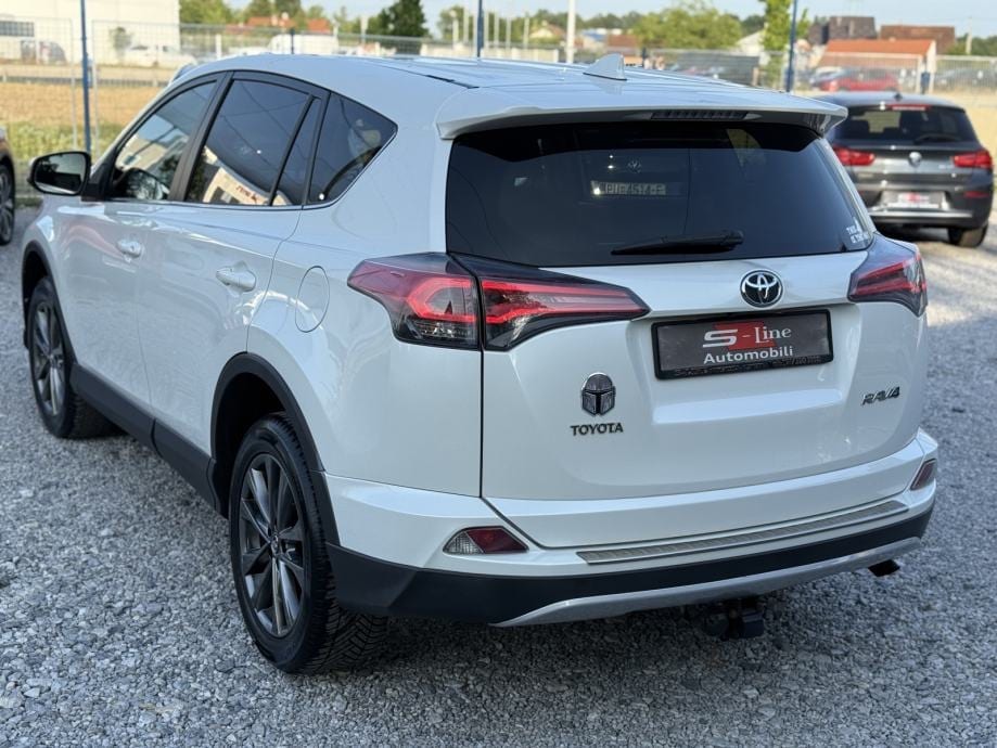 Toyota RAV4 2,0 *Premium* Garancija 12 mjeseci*, 2016 god.