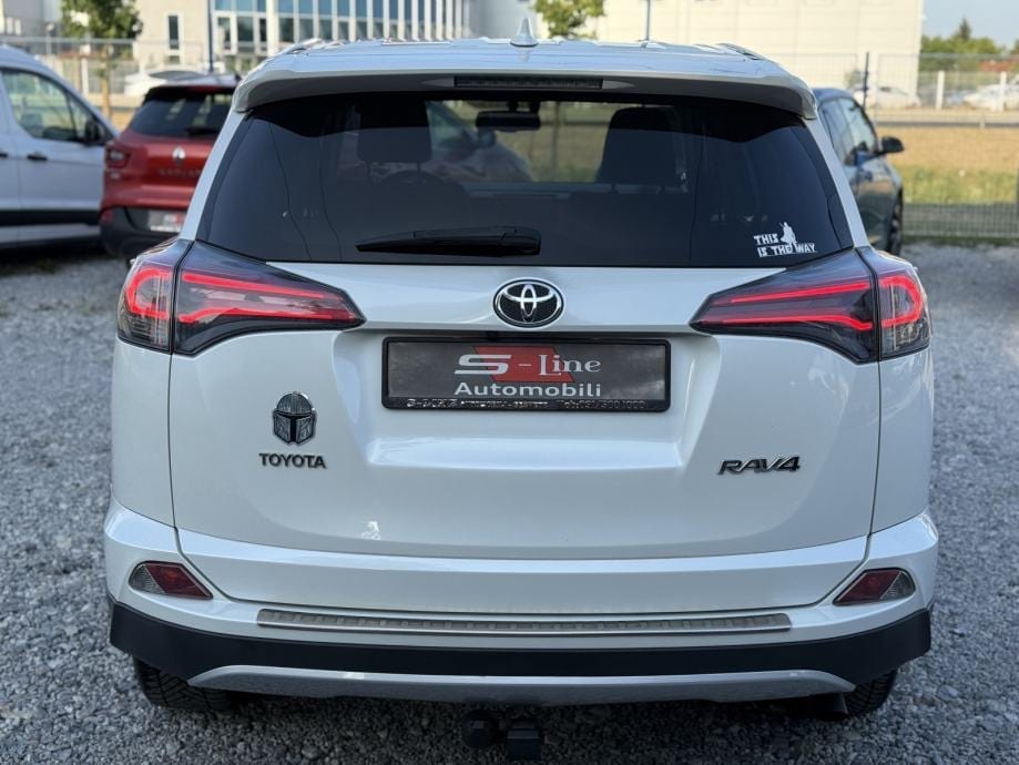 Toyota RAV4 2,0 *Premium* Garancija 12 mjeseci*, 2016 god. - 9