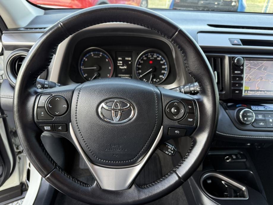 Toyota RAV4 2,0 *Premium* Garancija 12 mjeseci*, 2016 god. - 13