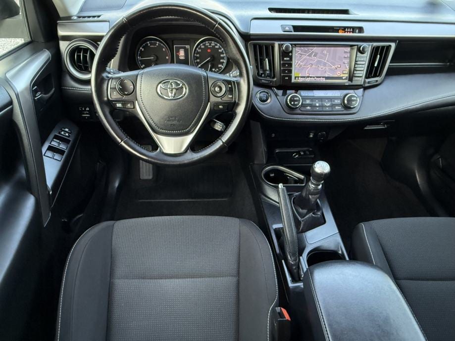 Toyota RAV4 2,0 *Premium* Garancija 12 mjeseci*, 2016 god. - 14