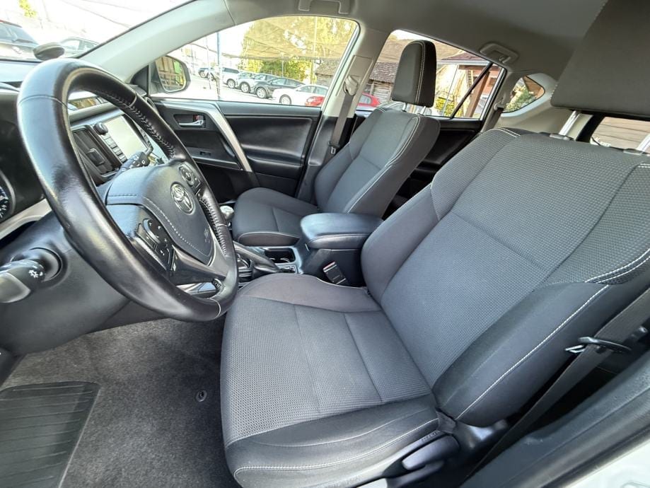 Toyota RAV4 2,0 *Premium* Garancija 12 mjeseci*, 2016 god. - 21