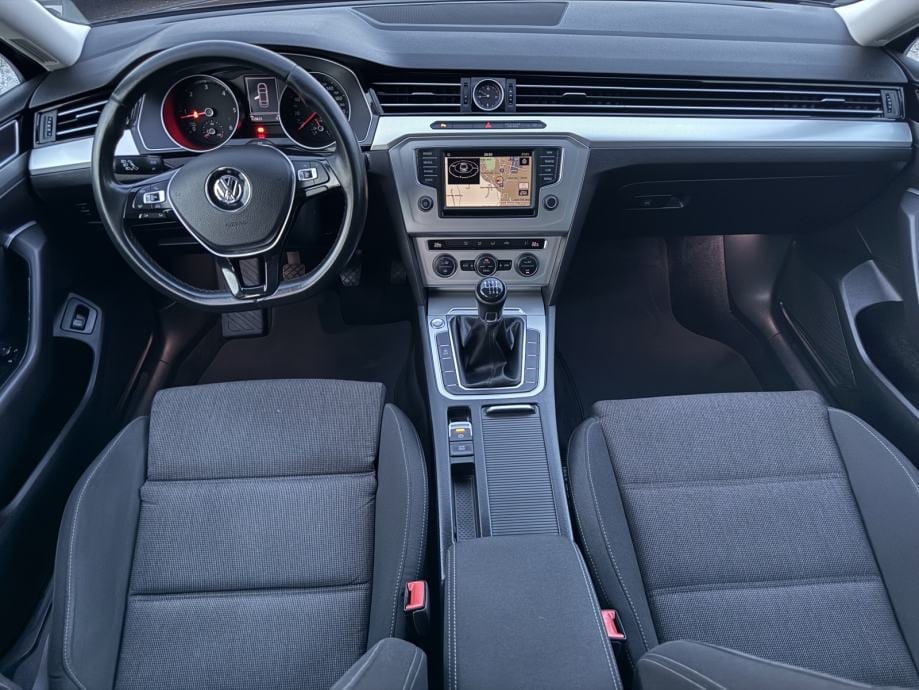 VW Passat 1,6 TDI 2016g. *COMFORTLINE* Garancija 12 mjeseci * - 13
