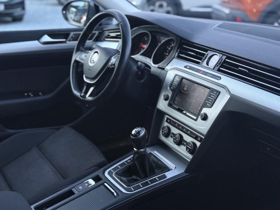 VW Passat 1,6 TDI 2016g. *COMFORTLINE* Garancija 12 mjeseci * - 14