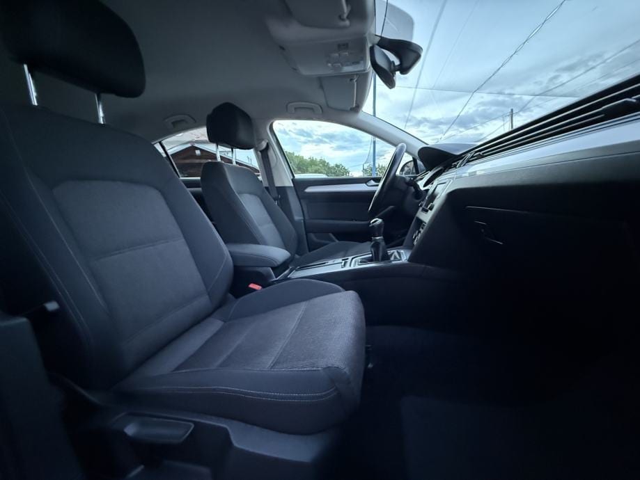 VW Passat 1,6 TDI 2016g. *COMFORTLINE* Garancija 12 mjeseci * - 16