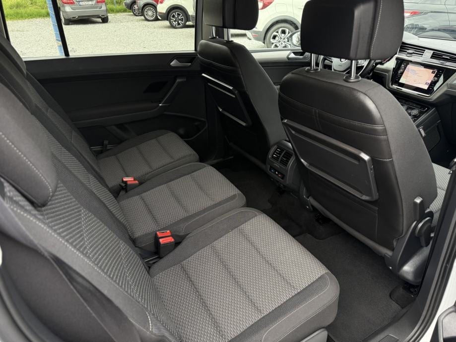 VW Touran 1,6 TDI DSG 2018g.*Comfortline* 7 sjedala* Garancija 12 mj.*, 2018 god. - 16