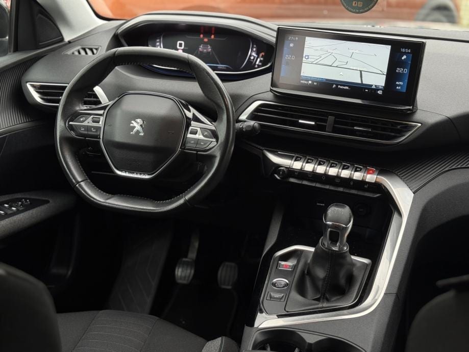 Peugeot 3008 1,5 BlueHDI 2021g. *STYLE* NAPRAVLJEN VELIKI SERVIS*, 2021 god. - 11