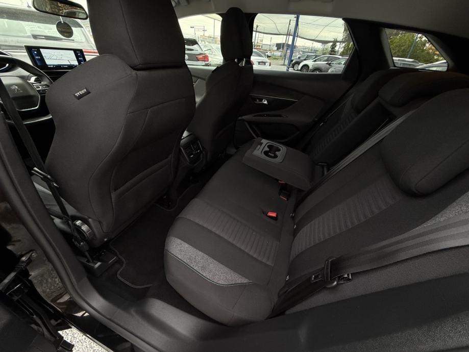 Peugeot 3008 1,5 BlueHDI 2021g. *STYLE* NAPRAVLJEN VELIKI SERVIS*, 2021 god. - 18