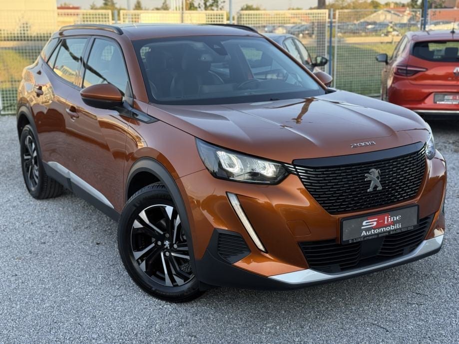 Peugeot 2008 1,2 PureTech *ALLURE* i-Cockpit 3D* Garanacija 12mj.*, 2021 god. - 2