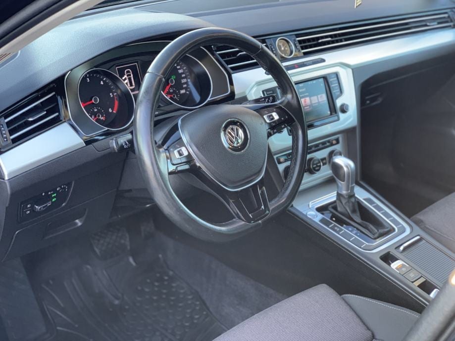 VW Passat Variant 2,0 TDI DSG BMT *ComfortLine* Garancija 12 mj.*, 2016 god. - 10