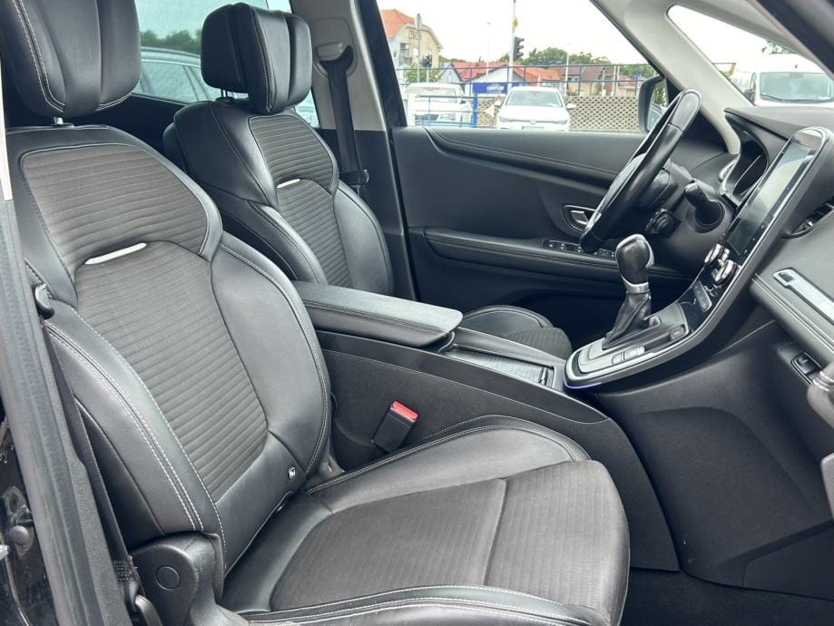 Renault Grand Scenic dCi 160 AUTOMATIK,NAVI,PDC,GR.SJEDALA,BI XENON, 2017 god. - 21
