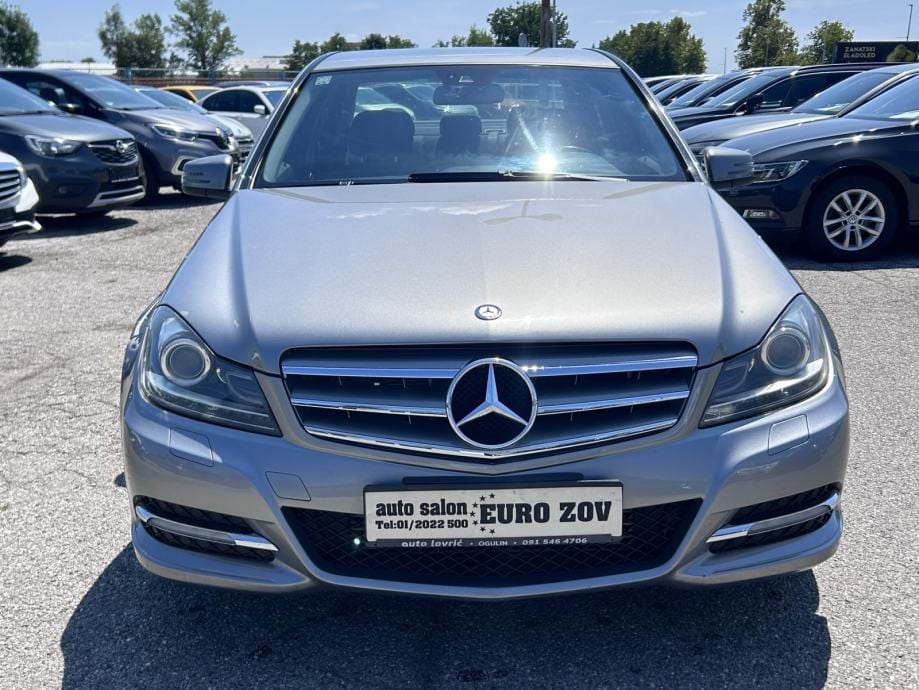 Mercedes-Benz C-klasa 200 CDI AUTOMATIK, NOVI DISKOVI, TOP STANJE - 2