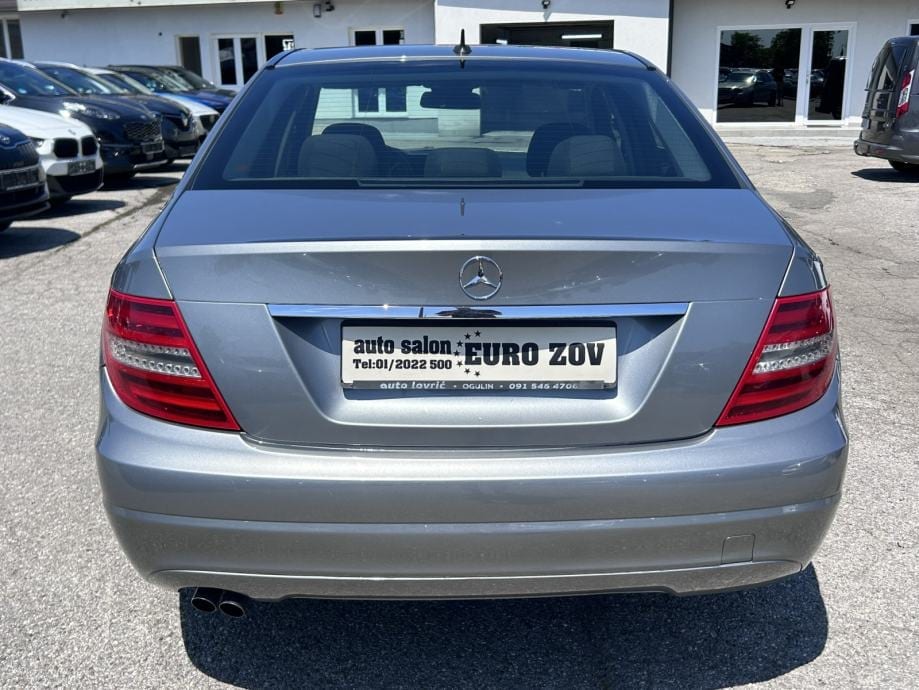 Mercedes-Benz C-klasa 200 CDI AUTOMATIK, NOVI DISKOVI, TOP STANJE - 6