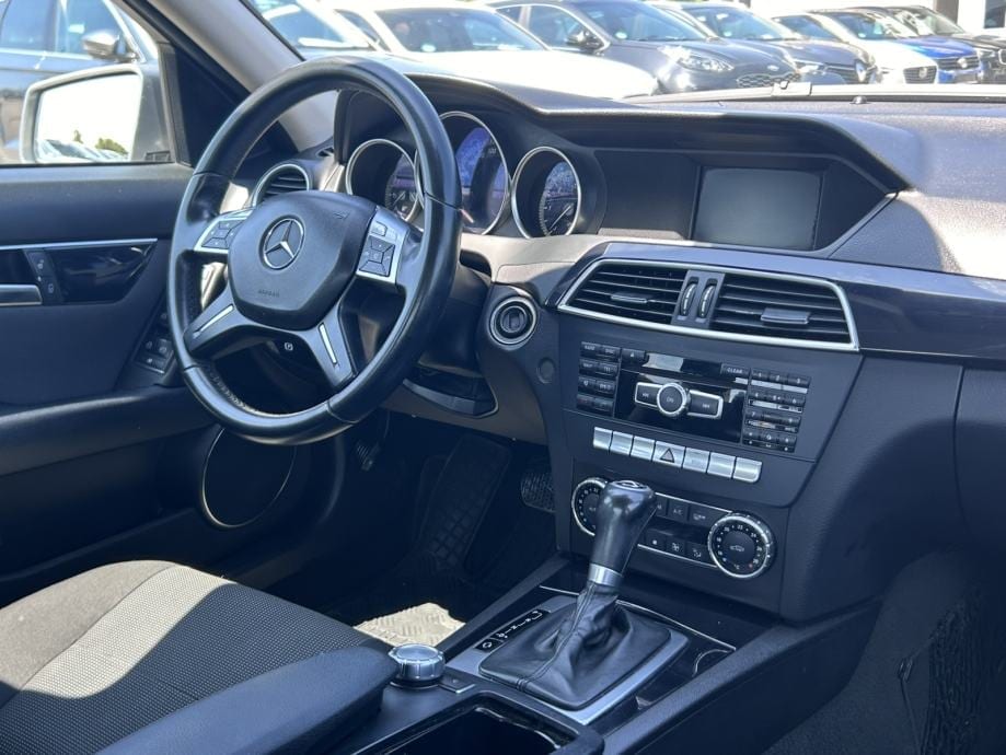 Mercedes-Benz C-klasa 200 CDI AUTOMATIK, NOVI DISKOVI, TOP STANJE - 17
