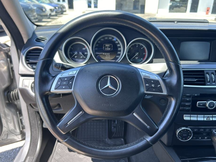 Mercedes-Benz C-klasa 200 CDI AUTOMATIK, NOVI DISKOVI, TOP STANJE - 21