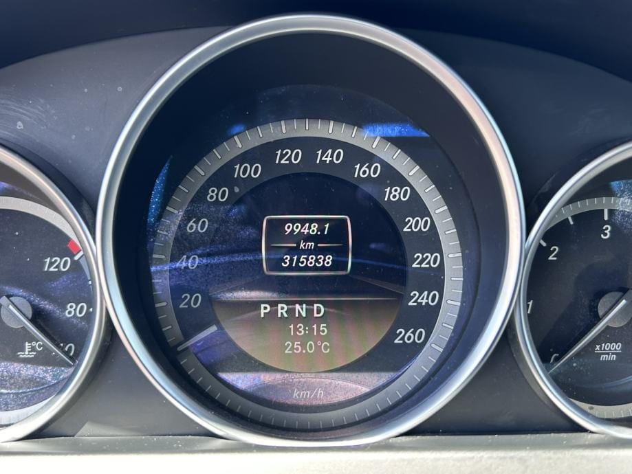 Mercedes-Benz C-klasa 200 CDI AUTOMATIK, NOVI DISKOVI, TOP STANJE - 22