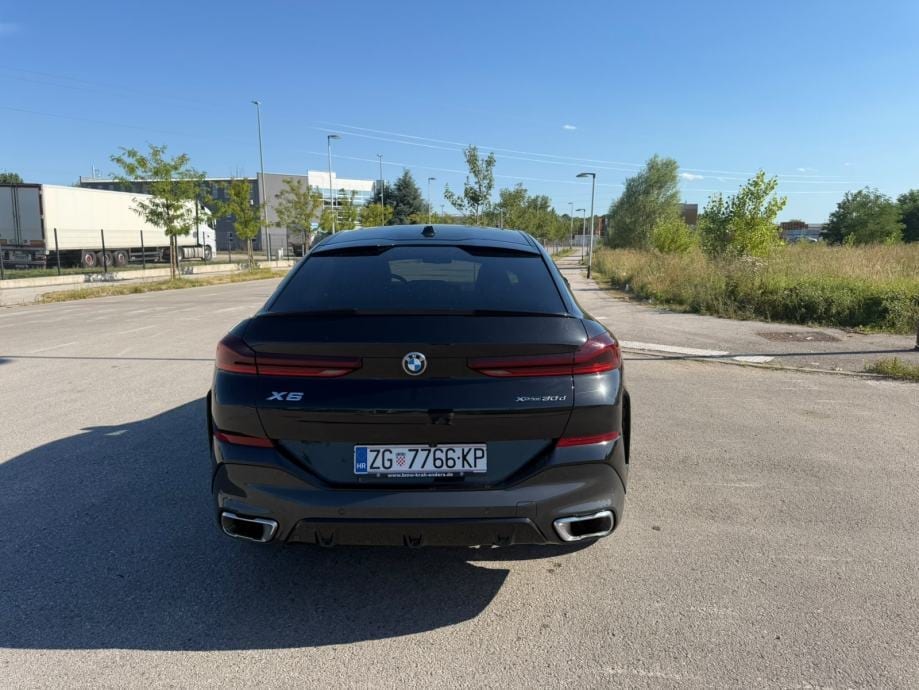 BMW X6 xDrive30d, 2024 god.