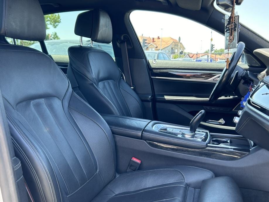 BMW SERIJA 7 730d XDRIVE *REG. 01./27.* *FACELIFT*, 2019 god. - 20