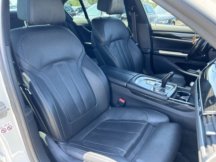 BMW SERIJA 7 730d XDRIVE *REG. 01./27.* *FACELIFT*, 2019 god. - 21