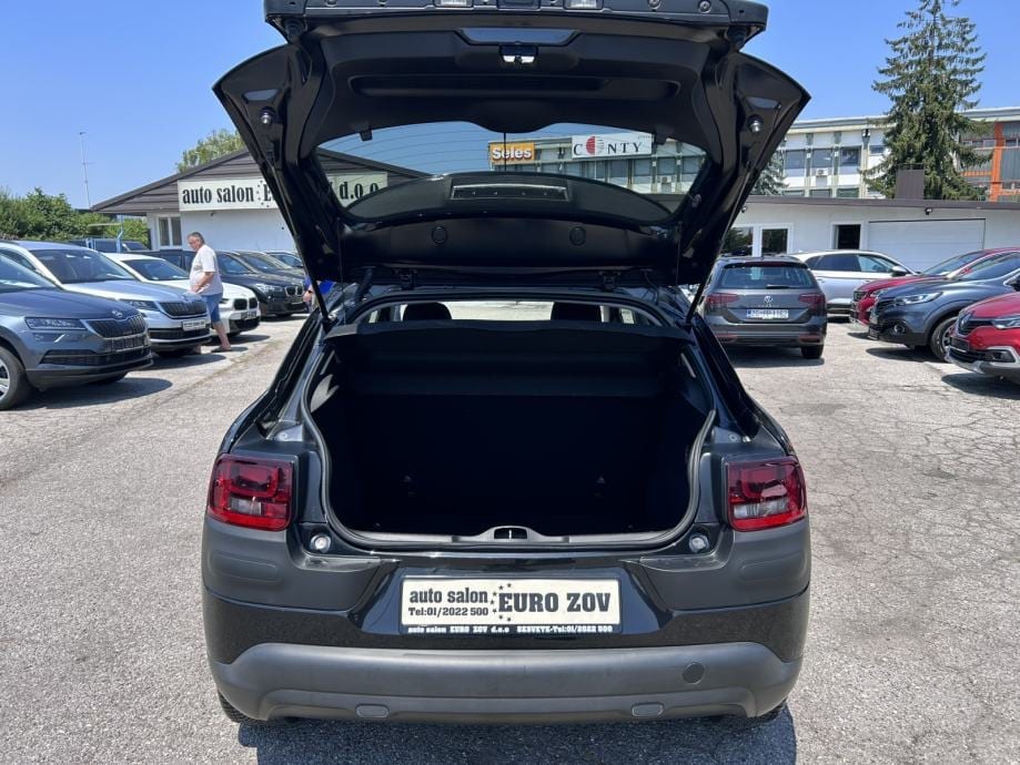 Citroën C4 Cactus 1,2 THP S&S, 2016 god. - 9