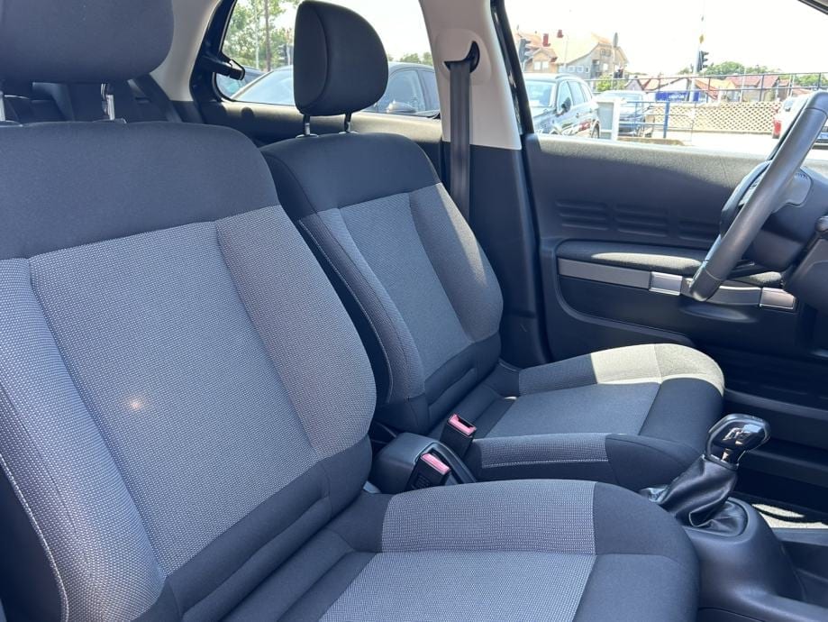 Citroën C4 Cactus 1,2 THP S&S, 2016 god. - 19