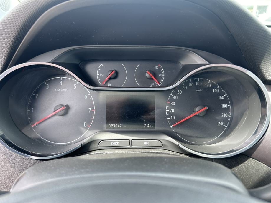 Opel Crossland X 1,2 Turbo, 2018 god. - 21