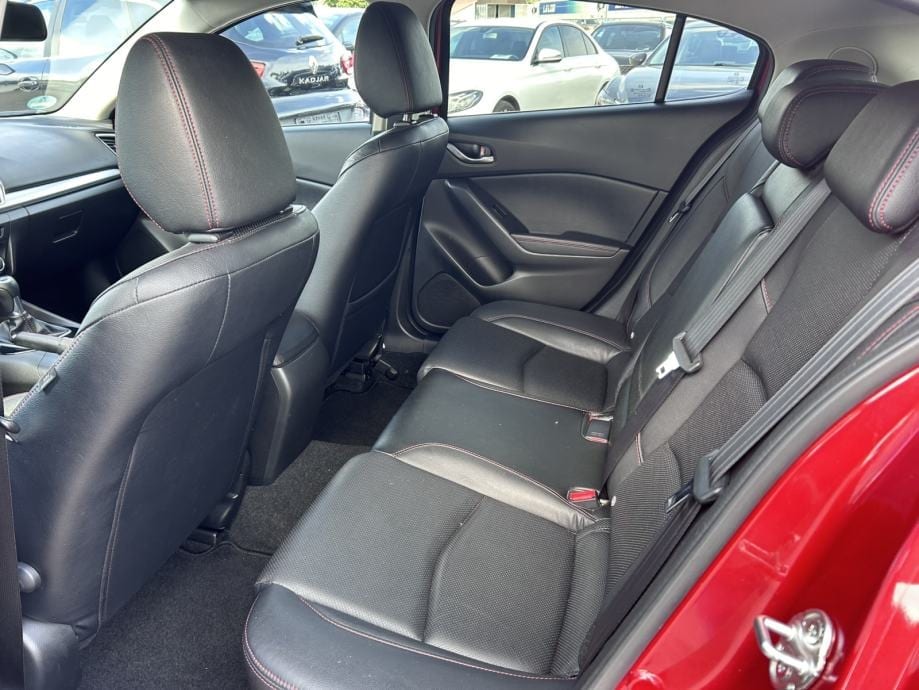 Mazda 3 2.2d Attraction *KAMERA* *HEAD UP*, 2016 god. - 13