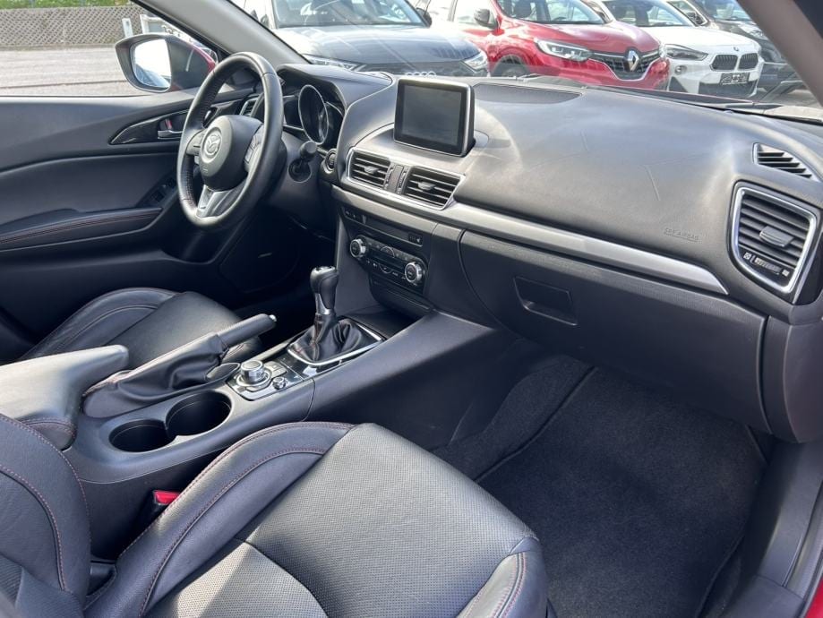 Mazda 3 2.2d Attraction *KAMERA* *HEAD UP*, 2016 god. - 18