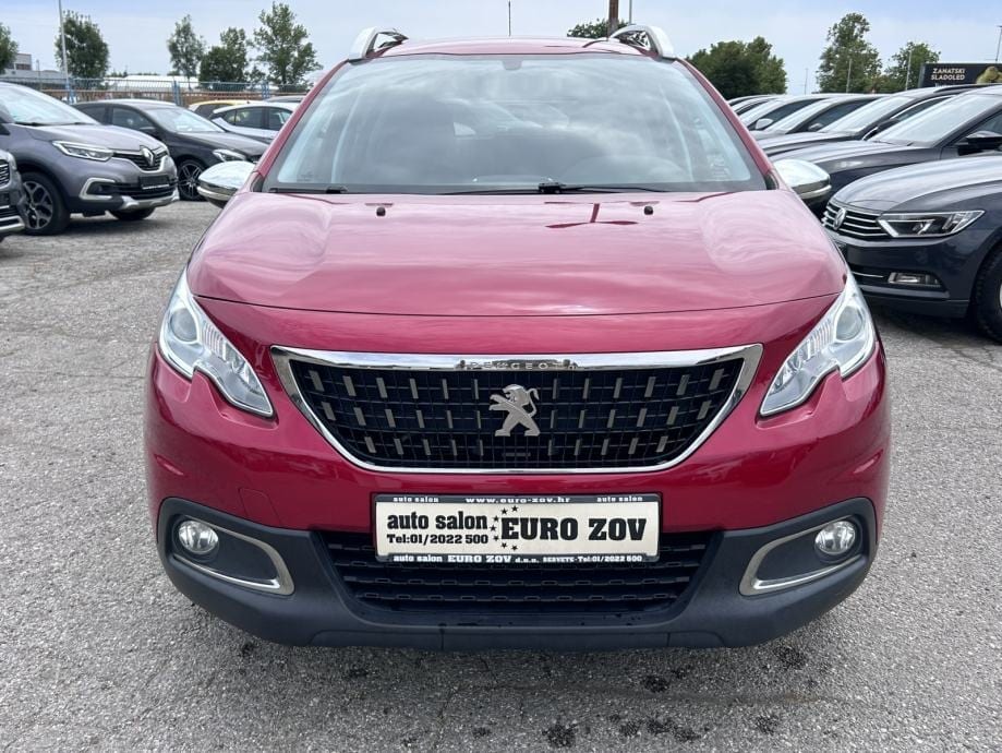 Peugeot 2008 1,2 STYLE,KLIMA,PDC,NAVIGACIJA,MFV...., 2017 god.