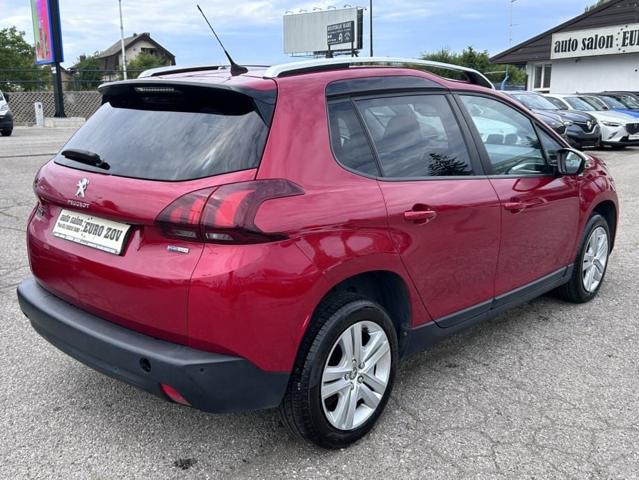 Peugeot 2008 1,2 STYLE,KLIMA,PDC,NAVIGACIJA,MFV...., 2017 god.