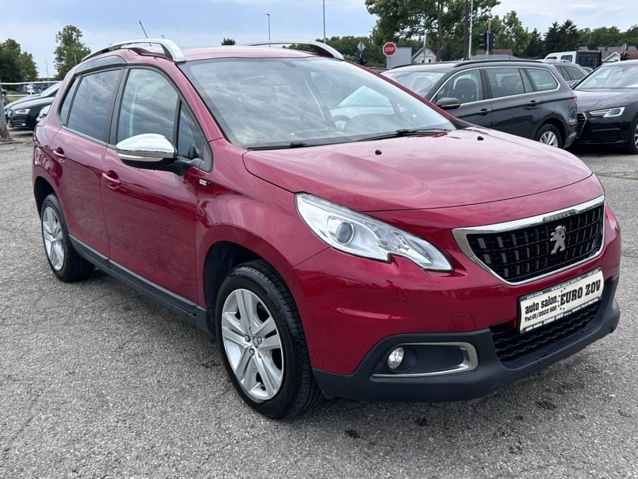 Peugeot 2008 1,2 STYLE,KLIMA,PDC,NAVIGACIJA,MFV...., 2017 god.