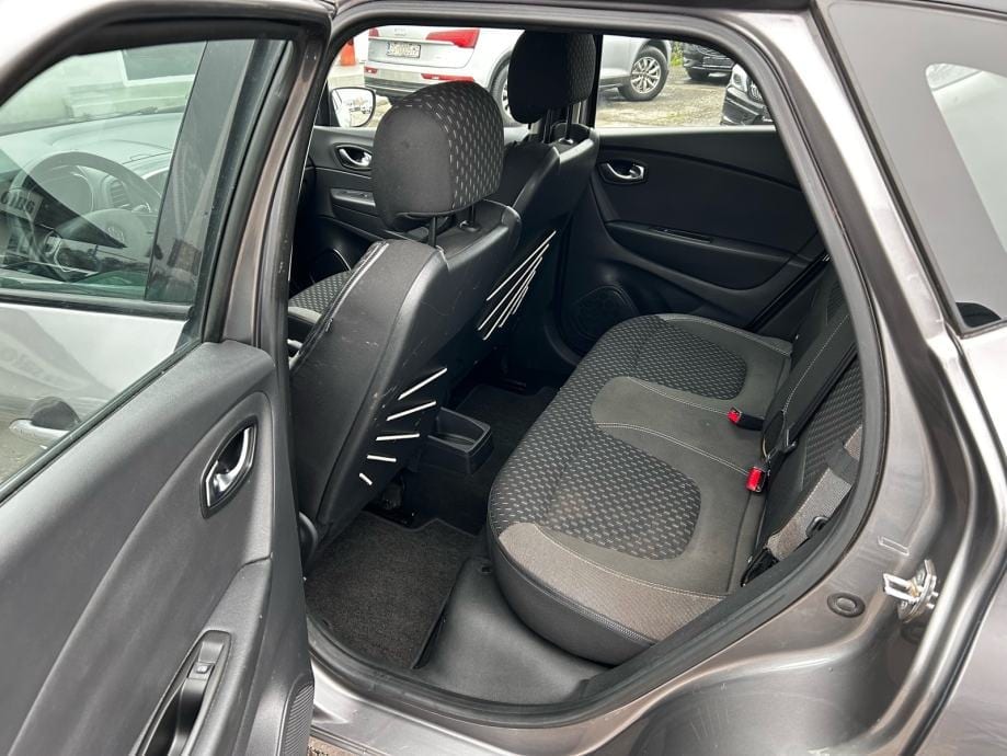 Renault Captur TCe 90, 2017 god. - 11