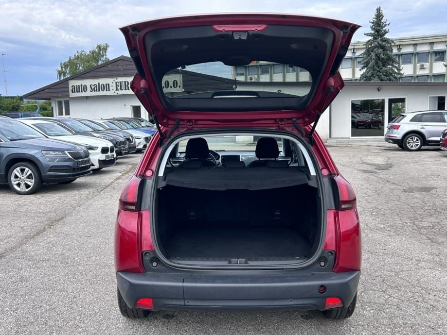 Peugeot 2008 1,2 STYLE,KLIMA,PDC,NAVIGACIJA,MFV...., 2017 god. - 7